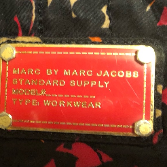 😍 MARC BY MARC JACOBS FABRIC ZIP POUCH! 🎉 - Picture 4 of 8